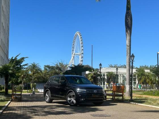 VOLKSWAGEN TIGUAN 2.0 350 TSI GASOLINA ALLSPACE R-LINE 4MOTION DSG VOLKSWAGEN TIGUAN 2.0 350 TSI GASOLINA ALLSPACE R-LINE 4MOTION DSG